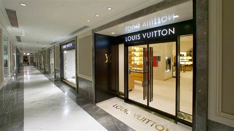 louis vuitton showroom in mumbai|taj mahal palace louis vuitton.